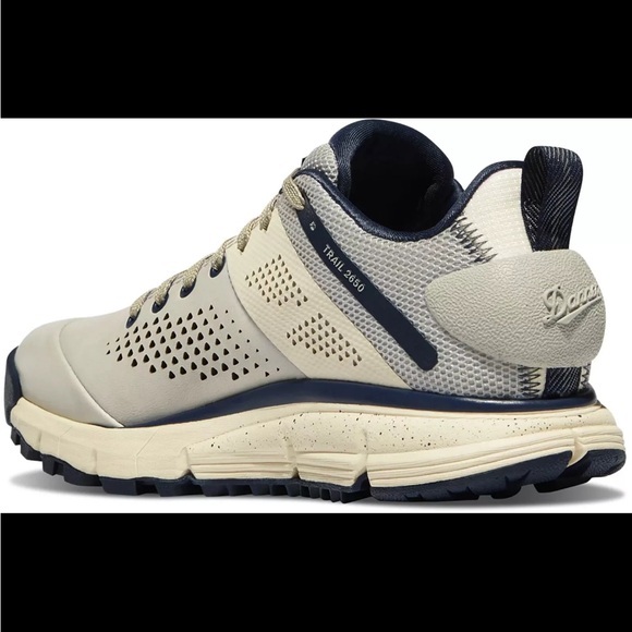 DANNER X FP MOVEMENT WOMENS TRAIL 2650 HIKING SHOES NWB MULTIPLE SIZES - Picture 3 of 5